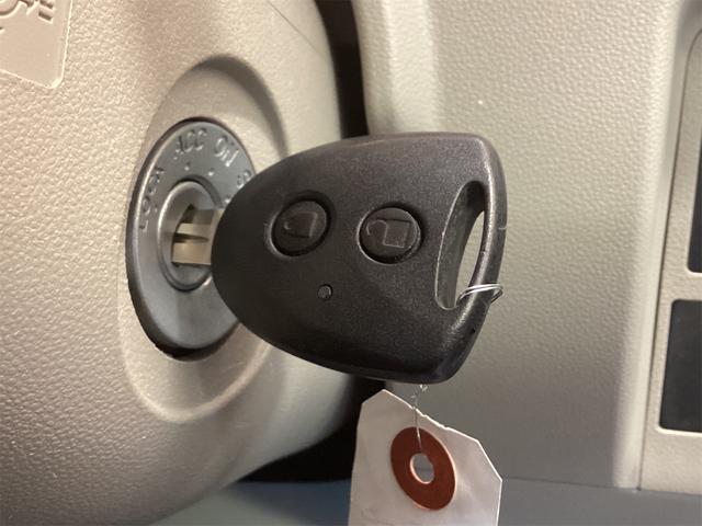 タント Ｌ　両側スライドドア　キーレスエントリー　アイドリングストップ　ベンチシート　ＣＶＴ　ＥＳＣ　エアコン　パワーステアリング　パワーウィンドウ（8枚目）