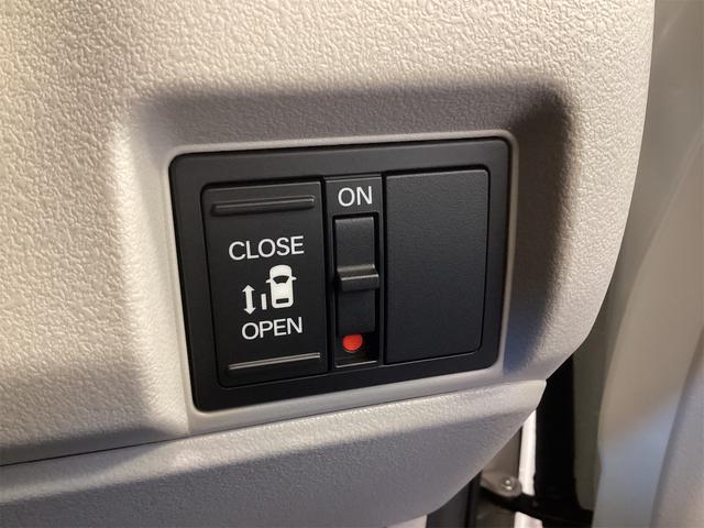 N-BOX ベースグレード バックカメラ 両側スライド・片側電動 オートクルーズコントロール オートライト スマートキー 電動格納ミラー シートヒーター ベンチシート CVT ABS ESC エアコン パワーステアリング(10枚目)