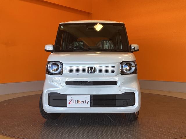 N-BOX ベースグレード バックカメラ 両側スライド・片側電動 オートクルーズコントロール オートライト スマートキー 電動格納ミラー シートヒーター ベンチシート CVT ABS ESC エアコン パワーステアリング(15枚目)