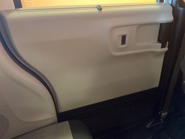 N-BOX ベースグレード バックカメラ 両側スライド・片側電動 オートクルーズコントロール オートライト スマートキー 電動格納ミラー シートヒーター ベンチシート CVT ABS ESC エアコン パワーステアリング(36枚目)