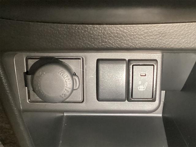 冬場や夏場はシートの心地が優れませんよね。上記のような課題をシートヒーターが解決します。どんなときでも快適にドライブが楽しめますね。