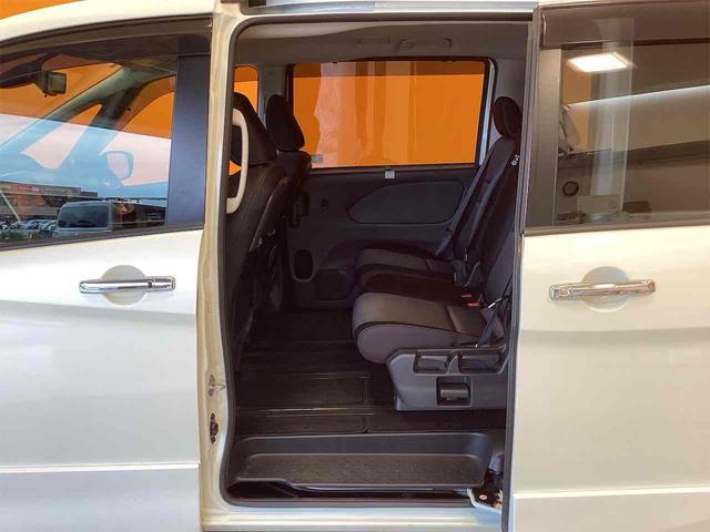 セレナ ハイウェイスター　ＥＴＣ　全周囲カメラ　ＴＶ　オートクルーズコントロール　パークアシスト　衝突被害軽減システム　両側スライド・片側電動　オートライト　スマートキー　アイドリングストップ（40枚目）