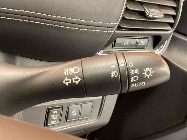 セレナ ハイウェイスター　ＥＴＣ　全周囲カメラ　ＴＶ　オートクルーズコントロール　パークアシスト　衝突被害軽減システム　両側スライド・片側電動　オートライト　スマートキー　アイドリングストップ（54枚目）