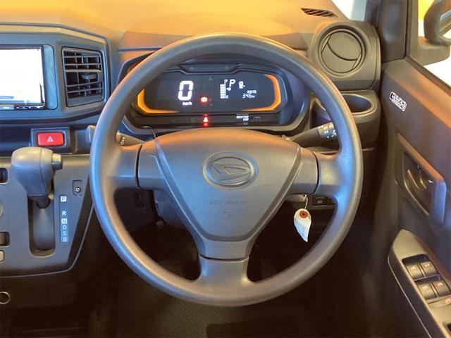 ミライース Ｌ　ＳＡＩＩＩ　バックカメラ　ナビ　クリアランスソナー　衝突被害軽減システム　オートマチックハイビーム　キーレスエントリー　アイドリングストップ　ＣＶＴ　ＥＳＣ　ＣＤ　ＵＳＢ　ミュージックプレイヤー接続可（6枚目）