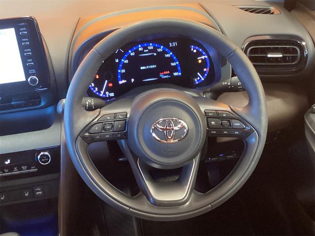 ヤリスクロス Z ETC 全周囲カメラ クリアランスソナー オートクルーズコントロール レーンアシスト パワーシート 衝突被害軽減システム ナビ オートマチックハイビーム オートライト LEDヘッドランプ(6枚目)