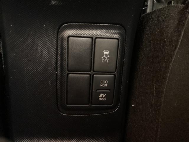 アクア Ｓスタイルブラック　バックカメラ　ナビ　ＴＶ　クリアランスソナー　レーンアシスト　衝突被害軽減システム　アルミホイール　オートマチックハイビーム　オートライト　スマートキー　アイドリングストップ（12枚目）