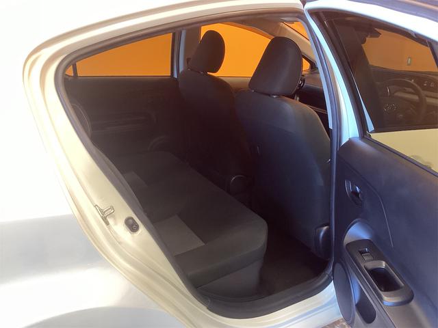 アクア Ｓスタイルブラック　バックカメラ　ナビ　ＴＶ　クリアランスソナー　レーンアシスト　衝突被害軽減システム　アルミホイール　オートマチックハイビーム　オートライト　スマートキー　アイドリングストップ（33枚目）