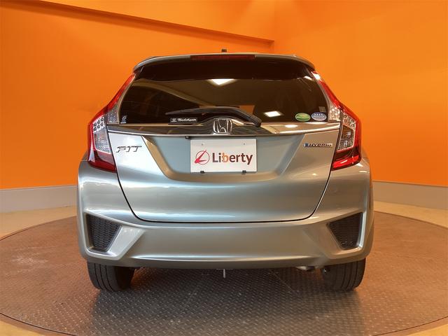 フィットハイブリッド Ｌパッケージ　ハイブリッド　ＥＴＣ　バックカメラ　ナビ　ＴＶ　オートクルーズコントロール　オートライト　ＬＥＤヘッドランプ　スマートキー　ＡＴ　盗難防止システム　衝突安全ボディ　ＣＤ　ＤＶＤ再生（19枚目）