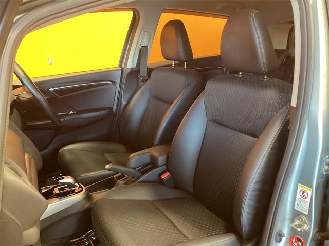 フィットハイブリッド Ｌパッケージ　ハイブリッド　ＥＴＣ　バックカメラ　ナビ　ＴＶ　オートクルーズコントロール　オートライト　ＬＥＤヘッドランプ　スマートキー　ＡＴ　盗難防止システム　衝突安全ボディ　ＣＤ　ＤＶＤ再生（32枚目）