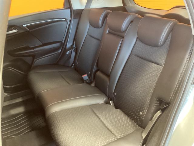 フィットハイブリッド Ｌパッケージ　ハイブリッド　ＥＴＣ　バックカメラ　ナビ　ＴＶ　オートクルーズコントロール　オートライト　ＬＥＤヘッドランプ　スマートキー　ＡＴ　盗難防止システム　衝突安全ボディ　ＣＤ　ＤＶＤ再生（34枚目）