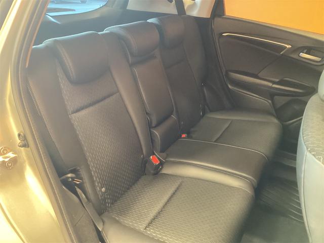 フィットハイブリッド Ｌパッケージ　ハイブリッド　ＥＴＣ　バックカメラ　ナビ　ＴＶ　オートクルーズコントロール　オートライト　ＬＥＤヘッドランプ　スマートキー　ＡＴ　盗難防止システム　衝突安全ボディ　ＣＤ　ＤＶＤ再生（36枚目）