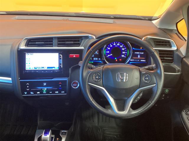 フィットハイブリッド Ｌパッケージ　ハイブリッド　ＥＴＣ　バックカメラ　ナビ　ＴＶ　オートクルーズコントロール　オートライト　ＬＥＤヘッドランプ　スマートキー　ＡＴ　盗難防止システム　衝突安全ボディ　ＣＤ　ＤＶＤ再生（47枚目）