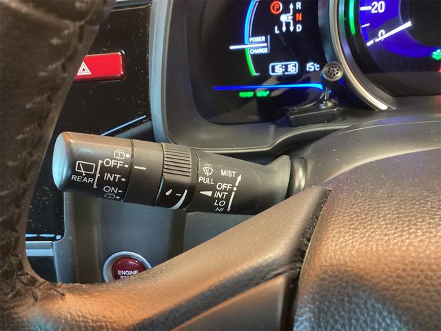 フィットハイブリッド Ｌパッケージ　ハイブリッド　ＥＴＣ　バックカメラ　ナビ　ＴＶ　オートクルーズコントロール　オートライト　ＬＥＤヘッドランプ　スマートキー　ＡＴ　盗難防止システム　衝突安全ボディ　ＣＤ　ＤＶＤ再生（50枚目）