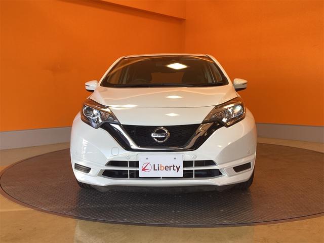 ノート Ｘ　ＥＴＣ　ナビ　ＴＶ　クリアランスソナー　レーンアシスト　衝突被害軽減システム　オートライト　スマートキー　アイドリングストップ　電動格納ミラー　ＣＶＴ　盗難防止システム　衝突安全ボディ（14枚目）