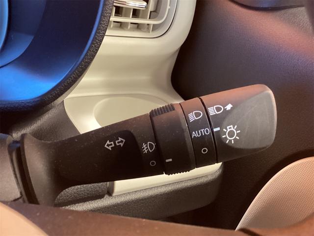 ムーヴキャンバス ストライプスＧ　バックカメラ　両側電動スライドドア　クリアランスソナー　衝突被害軽減システム　オートライト　スマートキー　アイドリングストップ　電動格納ミラー　シートヒーター　ベンチシート　ＣＶＴ　ＡＢＳ　ＥＳＣ（12枚目）