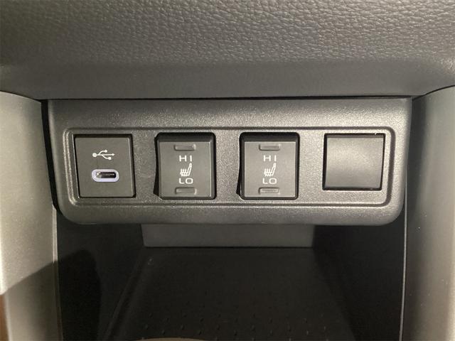 カローラクロス ハイブリッド　Ｚ　ＥＴＣ　バックカメラ　オートクルーズコントロール　レーンアシスト　ナビ　ＴＶ　オートマチックハイビーム　オートライト　電動リアゲート　アルミホイール　スマートキー　電動格納ミラー　シートヒーター（13枚目）