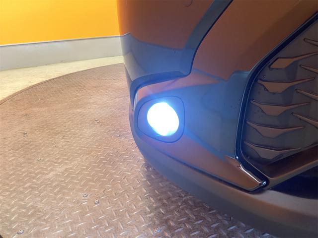 カローラクロス ハイブリッド　Ｚ　ＥＴＣ　バックカメラ　オートクルーズコントロール　レーンアシスト　ナビ　ＴＶ　オートマチックハイビーム　オートライト　電動リアゲート　アルミホイール　スマートキー　電動格納ミラー　シートヒーター（28枚目）