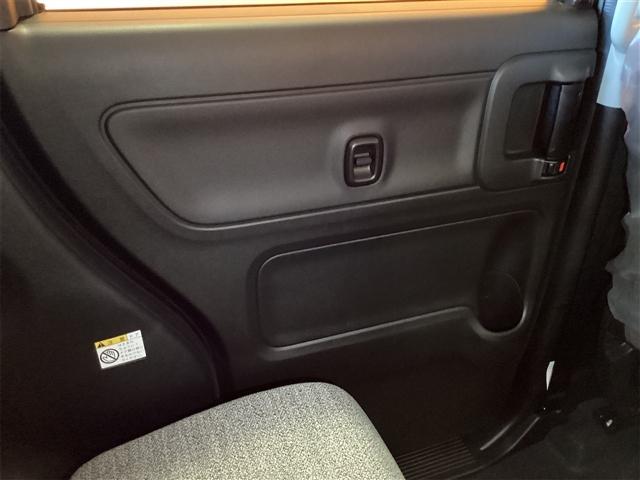 スペーシア ハイブリッドＧ　届出済未使用車　禁煙車　スズキセーフティサポート　ＬＥＤライト　スマートキー　プッシュスタート　アイドリングストップ　両側スライドドア　ステアリングスイッチ　電動格納ミラー　ヘッドライトレベライザー（38枚目）