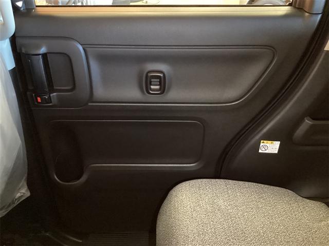 スペーシア ハイブリッドＧ　届出済未使用車　禁煙車　スズキセーフティサポート　ＬＥＤライト　スマートキー　プッシュスタート　アイドリングストップ　両側スライドドア　ステアリングスイッチ　電動格納ミラー　ヘッドライトレベライザー（39枚目）