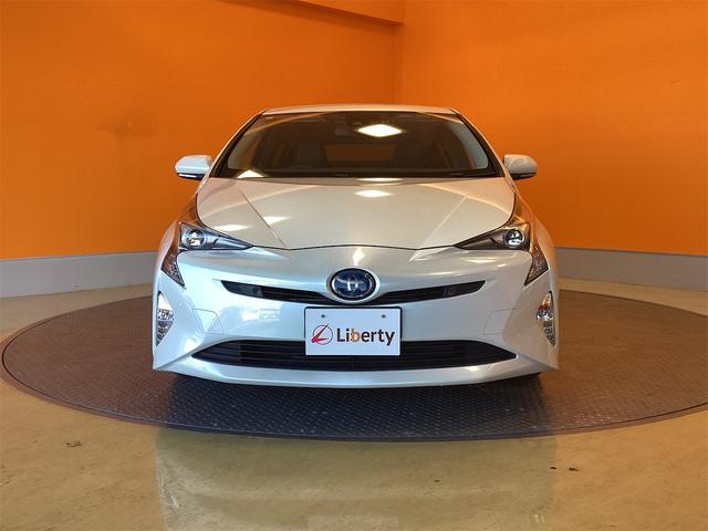 プリウス Ａツーリングセレクション　ＥＴＣ　クリアランスソナー　レーンアシスト　オートクルーズコントロール　パークアシスト　衝突被害軽減システム　バックカメラ　ナビ　ＴＶ　アルミホイール　オートマチックハイビーム（14枚目）