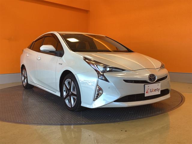 プリウス Ａツーリングセレクション　ＥＴＣ　クリアランスソナー　レーンアシスト　オートクルーズコントロール　パークアシスト　衝突被害軽減システム　バックカメラ　ナビ　ＴＶ　アルミホイール　オートマチックハイビーム（15枚目）