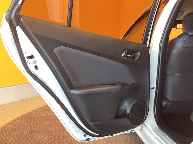 プリウス Ａツーリングセレクション　ＥＴＣ　クリアランスソナー　レーンアシスト　オートクルーズコントロール　パークアシスト　衝突被害軽減システム　バックカメラ　ナビ　ＴＶ　アルミホイール　オートマチックハイビーム（33枚目）