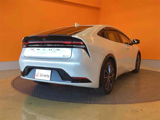 プリウス Ｚ　純正ディスプレイオーディオ　全周囲カメラ　ナビ　ＴＶ　クリアランスソナー　レーンアシスト　オートクルーズコントロール　衝突被害軽減システム　アルミホイール　オートマチックハイビーム　ＬＥＤヘッドランプ（19枚目）