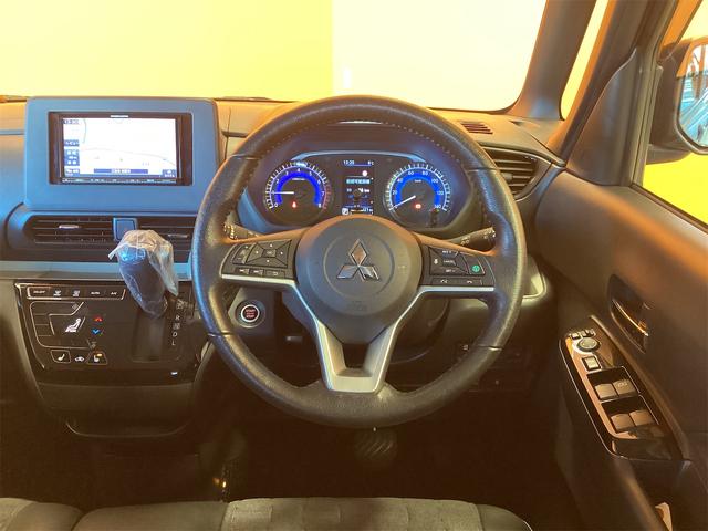 デリカミニ Ｇ　プレミアム　ＥＴＣ　全周囲カメラ　両側電動スライドドア　ナビ　ＴＶ　オートクルーズコントロール　オートライト　スマートキー　アイドリングストップ　電動格納ミラー　シートヒーター　ベンチシート　ＣＶＴ　ＣＤ　ＵＳＢ（10枚目）