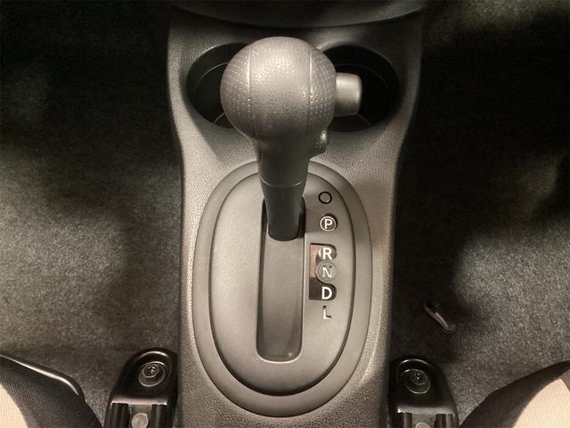 ノート X 純正ナビ ETC 全周囲カメラ クリアランスソナー レーンアシスト 衝突被害軽減システム オートライト スマートキー アイドリングストップ 電動格納ミラー CVT 盗難防止システム(12枚目)