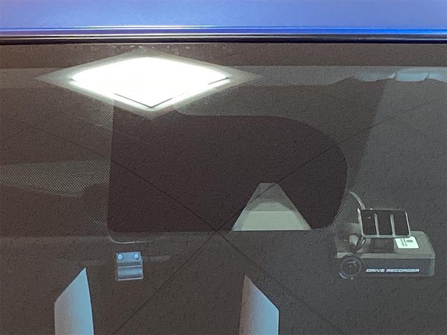 ノート X 純正ナビ ETC 全周囲カメラ クリアランスソナー レーンアシスト 衝突被害軽減システム オートライト スマートキー アイドリングストップ 電動格納ミラー CVT 盗難防止システム(28枚目)