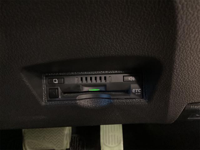 プリウス Ｓツーリングセレクション　ＥＴＣ　バックカメラ　ナビ　ＴＶ　オートクルーズコントロール　レーンアシスト　アルミホイール　オートマチックハイビーム　オートライト　ＬＥＤヘッドランプ　スマートキー（10枚目）