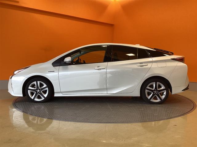 プリウス Ｓツーリングセレクション　ＥＴＣ　バックカメラ　ナビ　ＴＶ　オートクルーズコントロール　レーンアシスト　アルミホイール　オートマチックハイビーム　オートライト　ＬＥＤヘッドランプ　スマートキー（25枚目）