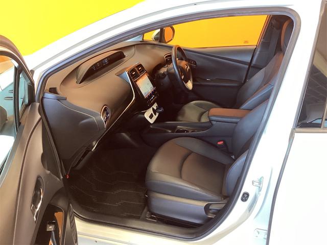 プリウス Ｓツーリングセレクション　ＥＴＣ　バックカメラ　ナビ　ＴＶ　オートクルーズコントロール　レーンアシスト　アルミホイール　オートマチックハイビーム　オートライト　ＬＥＤヘッドランプ　スマートキー（32枚目）