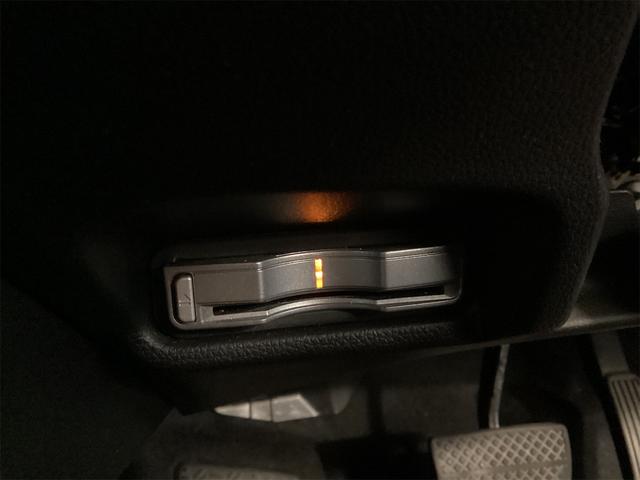 フィット １３Ｇ・Ｌパッケージ　ファインエディション　ＥＴＣ　バックカメラ　ナビ　ＴＶ　オートクルーズコントロール　衝突被害軽減システム　アルミホイール　オートライト　ＬＥＤヘッドランプ　スマートキー　アイドリングストップ　電動格納ミラー　ＣＶＴ（8枚目）