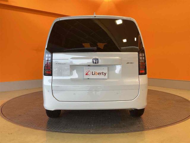 フリード ｅ：ＨＥＶエアー　ＥＸ　バックカメラ　クリアランスソナー　オートクルーズコントロール　レーンアシスト　衝突被害軽減システム　両側電動スライドドア　オートライト　ＬＥＤヘッドランプ　スマートキー　電動格納ミラー　シートヒーター（20枚目）