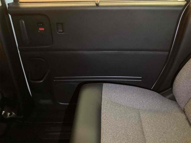 フリード ｅ：ＨＥＶエアー　ＥＸ　バックカメラ　クリアランスソナー　オートクルーズコントロール　レーンアシスト　衝突被害軽減システム　両側電動スライドドア　オートライト　ＬＥＤヘッドランプ　スマートキー　電動格納ミラー　シートヒーター（39枚目）