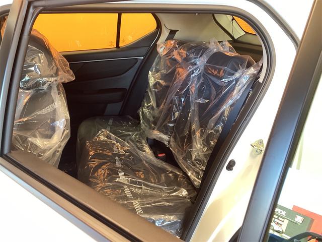 ＷＲ－Ｖ Ｚ　クリアランスソナー　オートクルーズコントロール　レーンアシスト　衝突被害軽減システム　オートライト　ＬＥＤヘッドランプ　アルミホイール　スマートキー　ＣＶＴ　盗難防止システム　ＵＳＢ　ＡＢＳ　ＥＳＣ（32枚目）