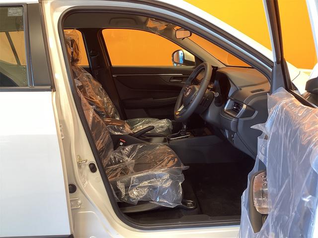 ＷＲ－Ｖ Ｚ　クリアランスソナー　オートクルーズコントロール　レーンアシスト　衝突被害軽減システム　オートライト　ＬＥＤヘッドランプ　アルミホイール　スマートキー　ＣＶＴ　盗難防止システム　ＵＳＢ　ＡＢＳ　ＥＳＣ（35枚目）