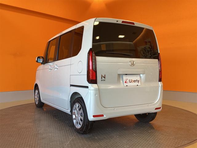 N-BOX ベースグレード バックカメラ 両側スライド・片側電動 オートクルーズコントロール オートライト スマートキー アイドリングストップ 電動格納ミラー シートヒーター CVT ESC USB エアコン パワーステアリング(20枚目)