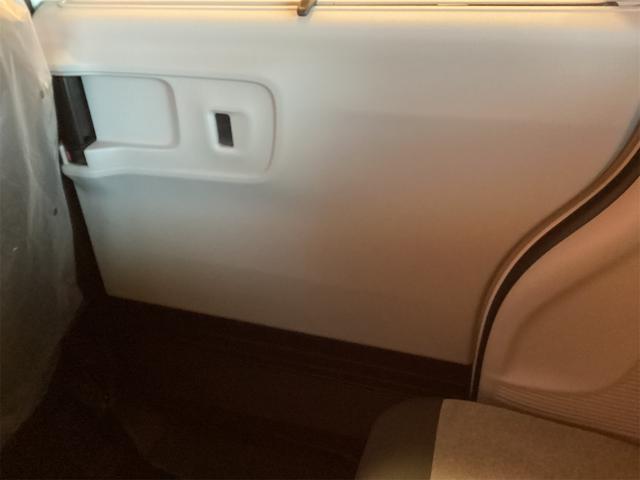 N-BOX ベースグレード バックカメラ 両側スライド・片側電動 オートクルーズコントロール オートライト スマートキー アイドリングストップ 電動格納ミラー シートヒーター CVT ESC USB エアコン パワーステアリング(40枚目)