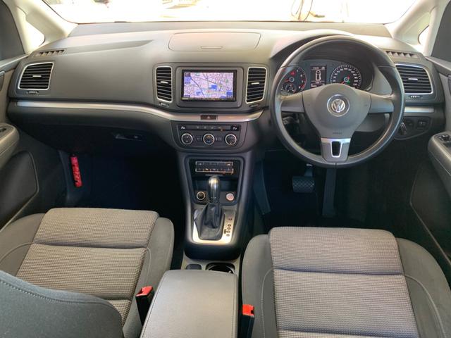 シャラン グレンツェン　純正ナビ　両側パワスラ　パワーバックドア　バックカメラ　地デジＴＶ　ドライブレコーダー　ＥＴＣ　ＨＩＤヘッドライト　ルーフレール　スマートキー×２　純正１６インチアルミホイール（2枚目）