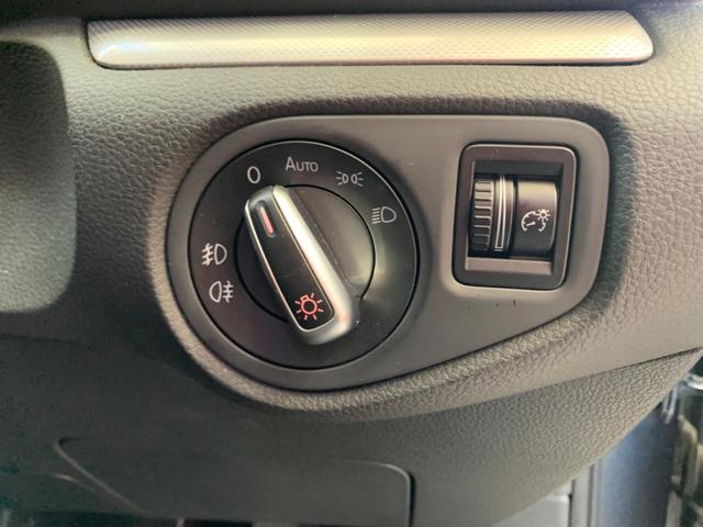 シャラン グレンツェン　純正ナビ　両側パワスラ　パワーバックドア　バックカメラ　地デジＴＶ　ドライブレコーダー　ＥＴＣ　ＨＩＤヘッドライト　ルーフレール　スマートキー×２　純正１６インチアルミホイール（12枚目）