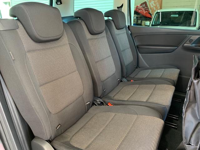 シャラン グレンツェン　純正ナビ　両側パワスラ　パワーバックドア　バックカメラ　地デジＴＶ　ドライブレコーダー　ＥＴＣ　ＨＩＤヘッドライト　ルーフレール　スマートキー×２　純正１６インチアルミホイール（25枚目）