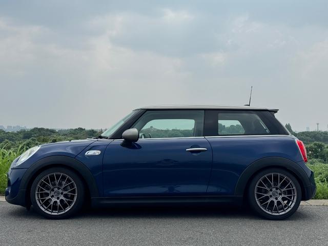 ＭＩＮＩ クーパーＳ　３ドア　ＥＮＫＥＩ１７インチ　ヘッドアップディスプレイ（2枚目）