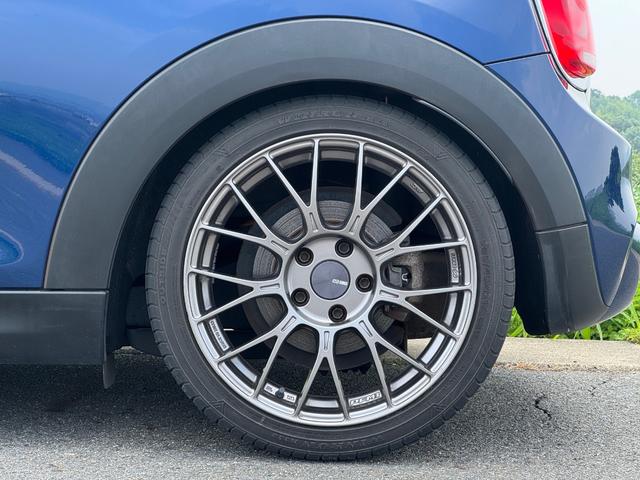 ＭＩＮＩ クーパーＳ　３ドア　ＥＮＫＥＩ１７インチ　ヘッドアップディスプレイ（14枚目）