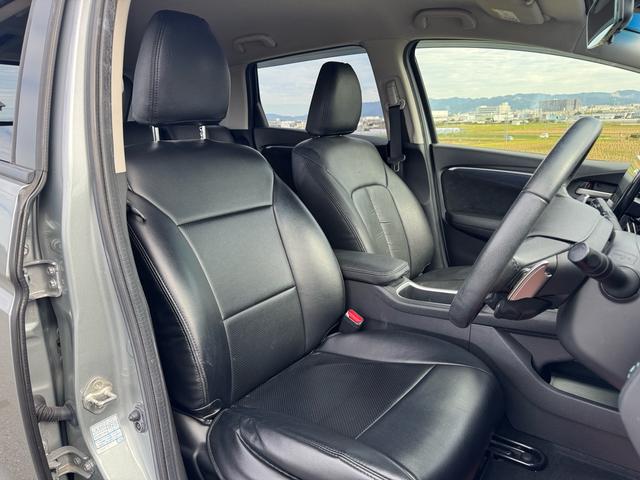 シャトル ハイブリッドX 9インチナビ フルセグTV バックカメラ スマートキー クルーズコントロール レーダー ドラレコ ETC(17枚目)