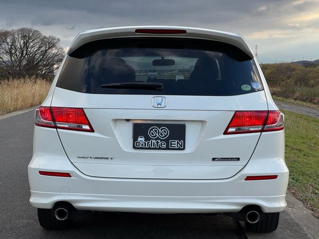 オデッセイ アブソルート 7人乗り 3列シート インターナビ ワンセグ ETC 全周囲カメラ 本革+ファブリックシート アルミホイール クルーズコントロール キーレス ディスチャージヘッドライト(10枚目)