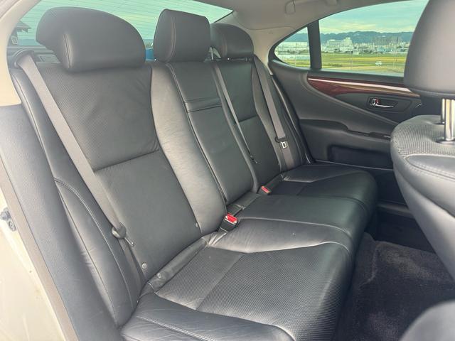 LS LS460 Iパッケージ サンルーフ レーダークルーズコントロール シートヒーター シートベンチレーション スペアキー 取説 レクサスプレミアムサウンド 前法人オーナー(25枚目)