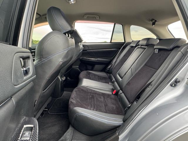 レヴォーグ ２．０ＧＴ－Ｓアイサイト　アドバンスドセーフティパッケージ　走行中フルセグＴＶ　レーダー　前後ドラレコ　バックカメラ　サイドカメラ（31枚目）