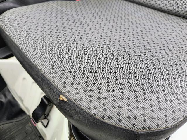 キャリイトラック KCエアコン・パワステ 4WD☆5MT(35枚目)